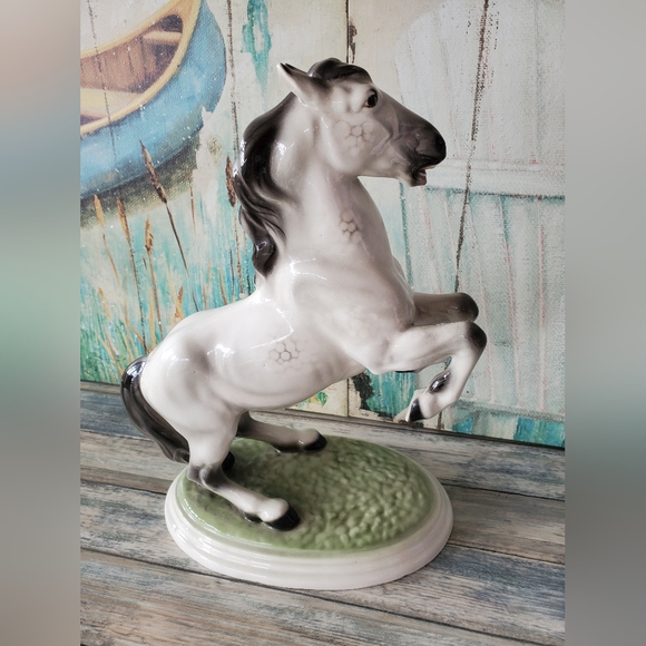 ***SOLD***Antique Keramos Porcelain Figurine Vienna Stallion Figurine - Picture 3 of 11